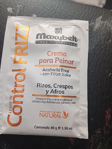 D1Crema  crespón y afros