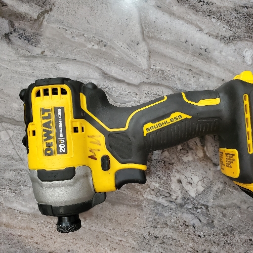 Taladro recargable Dewalt de impacto