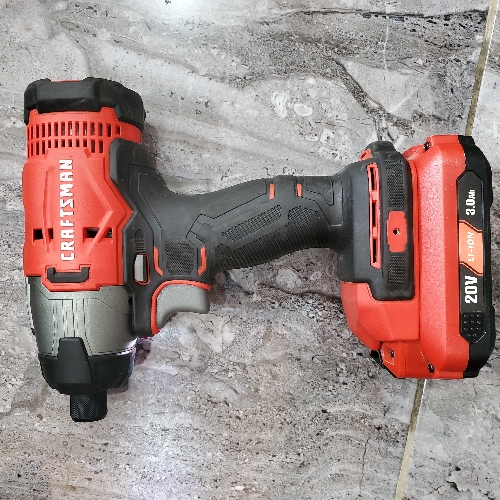 Taladro recargable Craftman de impacto