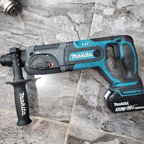 Percutor recargable Makita