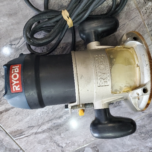 Router Ryobi