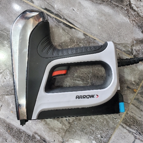 Grapadora arrow