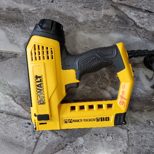 Graoadora Dewalt