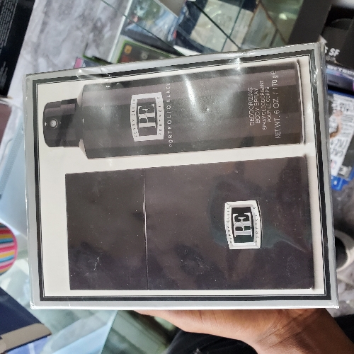 Perry Ellis portfolio black