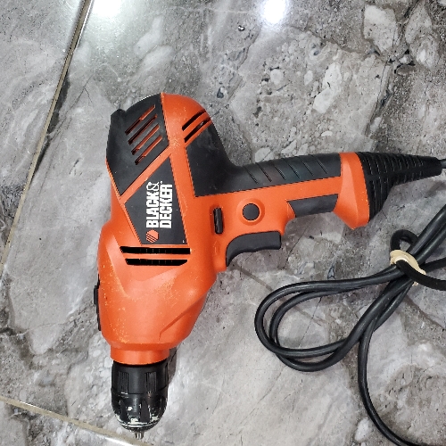 Taladro black and decker