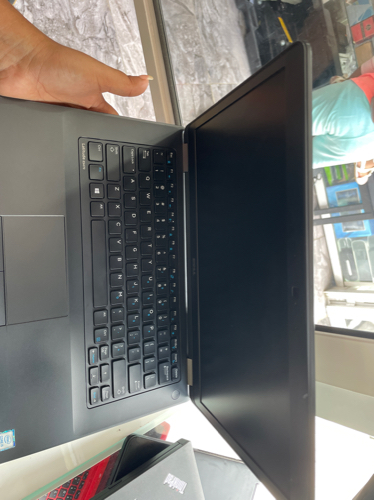 Laptop Latitude E5470
