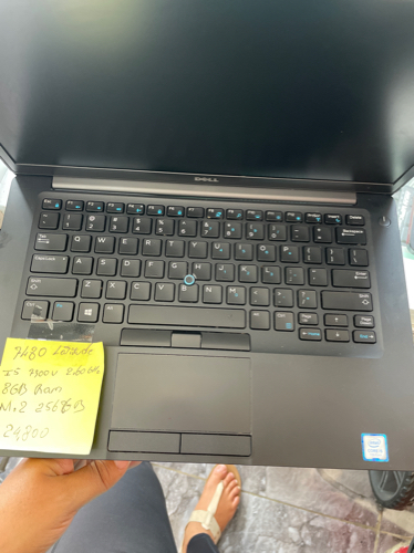 Laptop DELL 7480 latitude 8 RAM/256 MEM