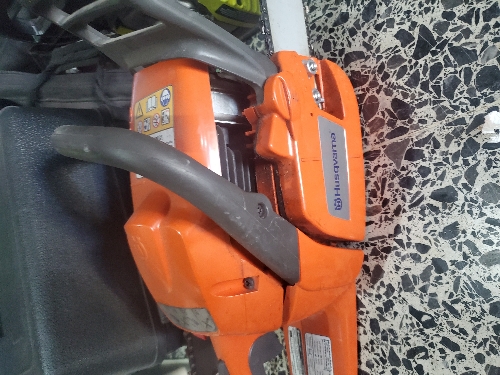 Motosierra husqvana