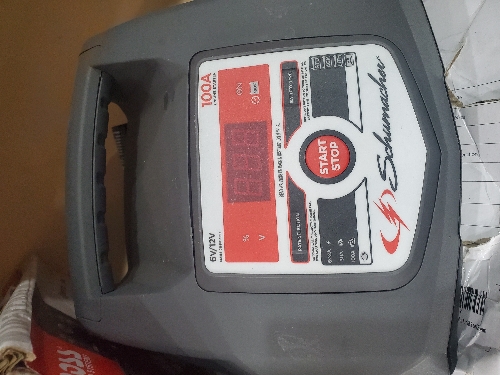 Cargador de bateria schumacher