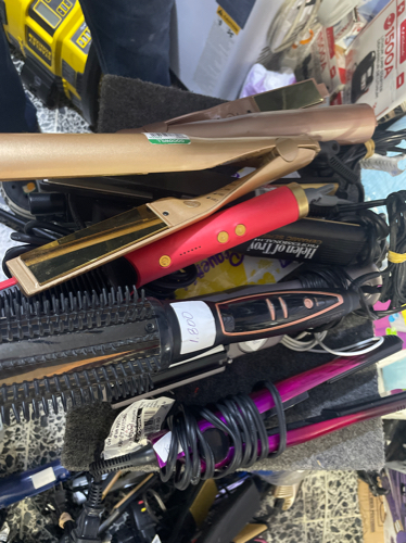 Artículo varios de salon $1800