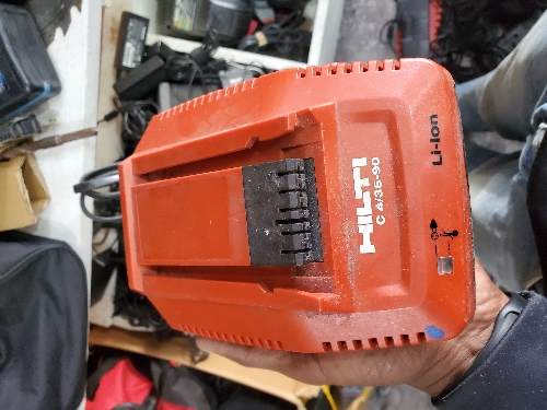 Cargador hilti