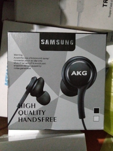 Auriculares Samsung de plus AKg