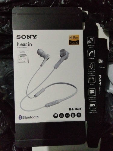 Auriculares Sony estilo sport