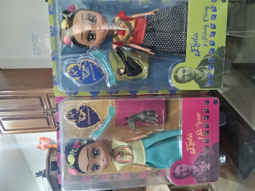 Frida con mascota