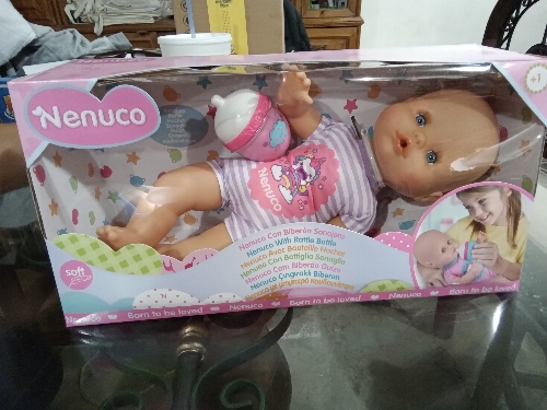 Nenuco con biberon (descuento)