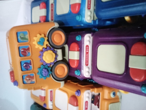 Cartoon bus YN2032