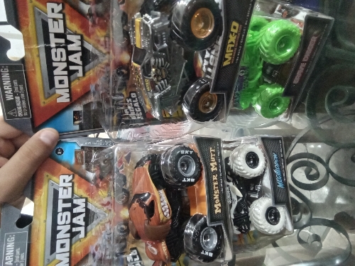 MONSTER JAM