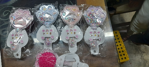 CEPILLO HUELLITA HELLO KITTY