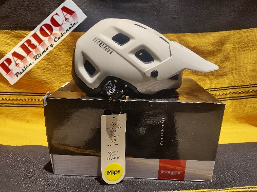 Casco Met Terranova talla M