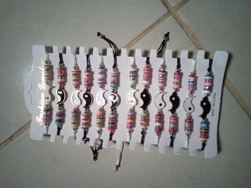Pulsera par negro y blanco