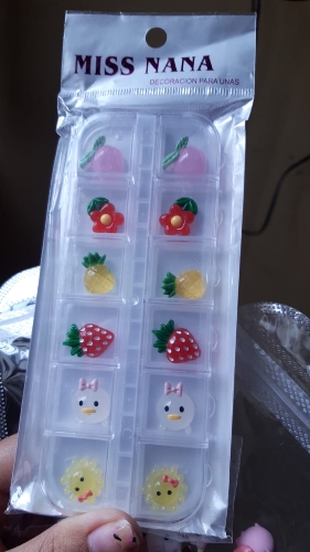 Caja de accesorios para uña