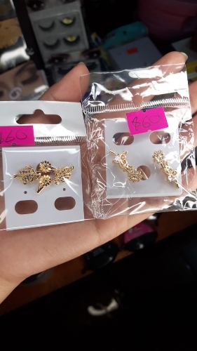 Aretes violadores