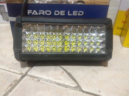 Faro rectangular 48 LED