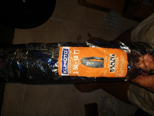 Llanta 3.50 R18 kumoto