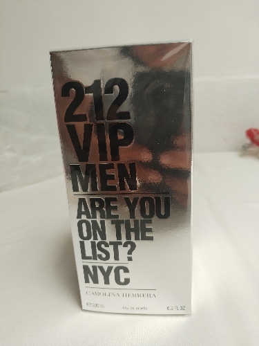 Carolina Herrera 212 Vip men 200ml