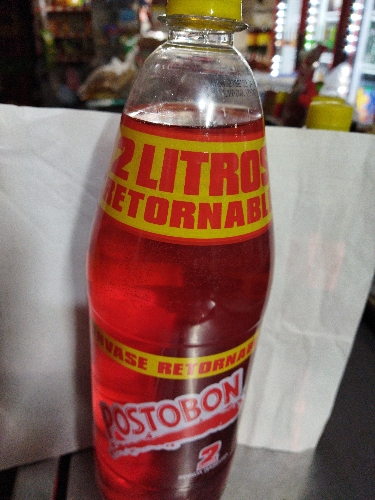 Gaseosa postobon manzana 2 lt retornable