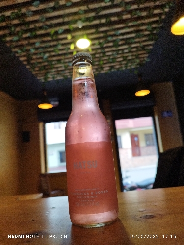 Soda hatsu frambuesa roja