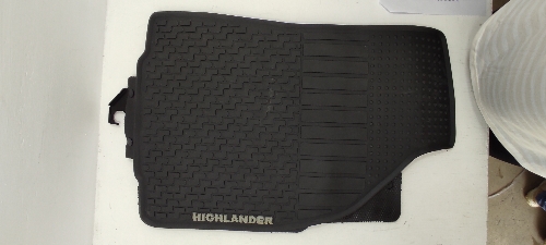 Alfombra Toyota highlander 08-13