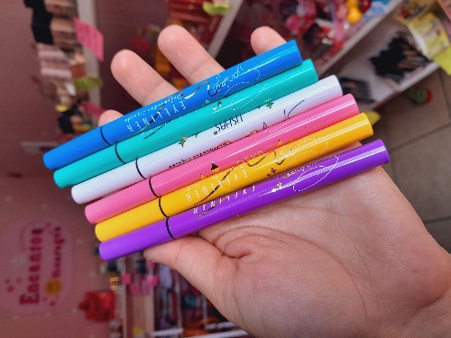 Delineador colores ushas