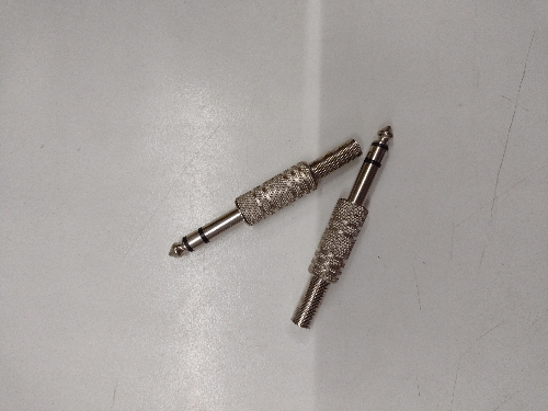 Ficha 6, 5 macho stereo metal