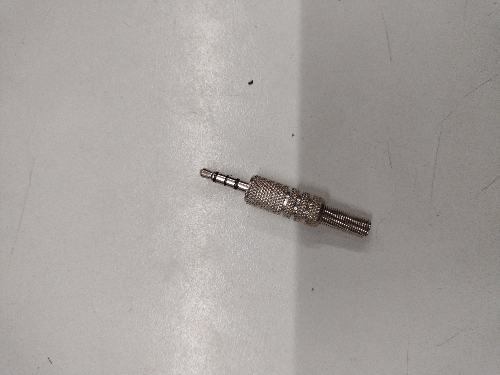 Ficha 3, 5 macho 4 polos metal