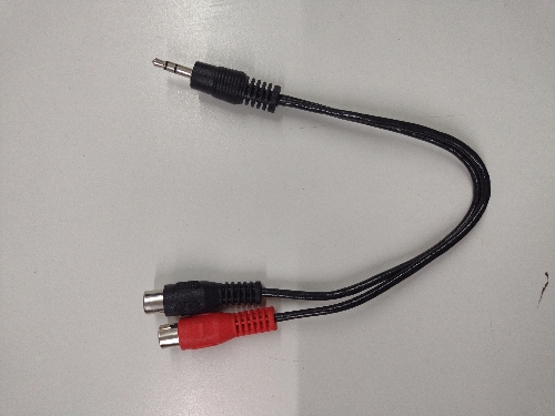 Conector RCA hembra a 3,5 stereo