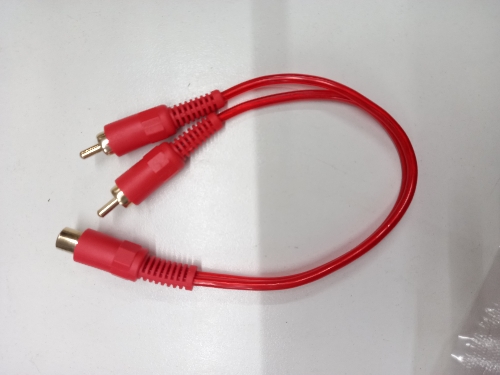 Cable Y 2 rca macho- 1 rca hembra