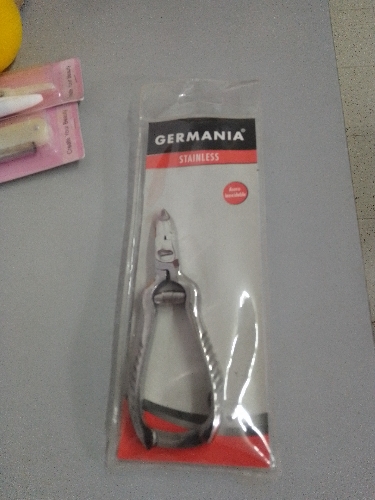 Alicate uña curvo resorte 4 3/4" Germania 745