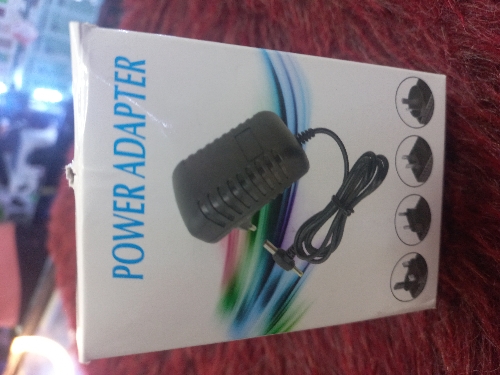 Cargador 9v2A