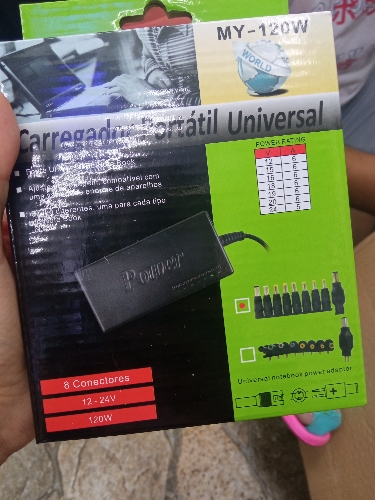 Cargador universal de laptop