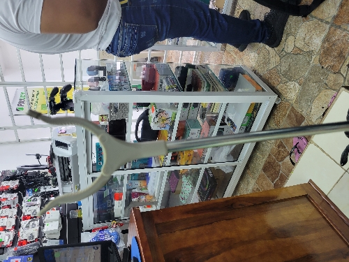 GANCHO METÁLICO