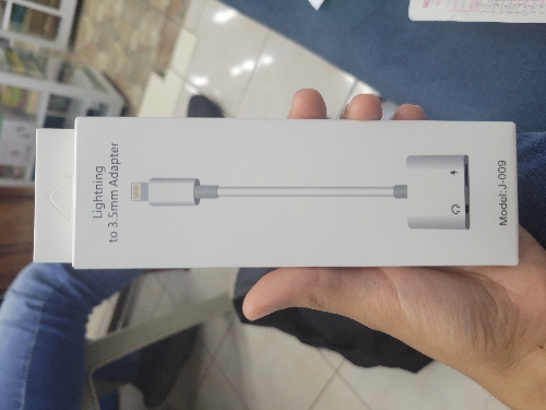ADAPTADOR DE IPHONE AURICULARES Y CARGA
