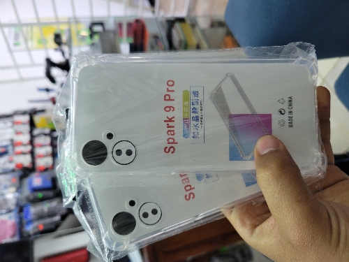 PROTECTOR SPARK 9 PRO TRANSPARENTE