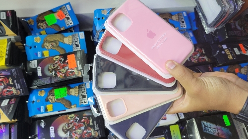 PROTECTOR SILICONE LLANO IPHONE 12/12 PRO