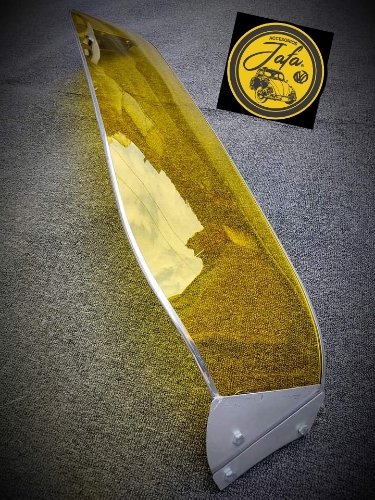 Copete de vocho amarillo