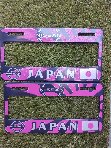 Portaplacas Nissan. Japan rosa