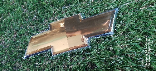 Emblema cajuela chevy c3