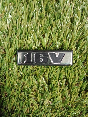 Emblema 16v