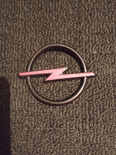 Emblema cajuela Opel corsa
