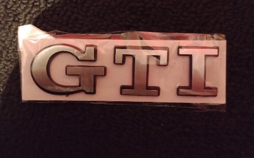 Emblema gti gris